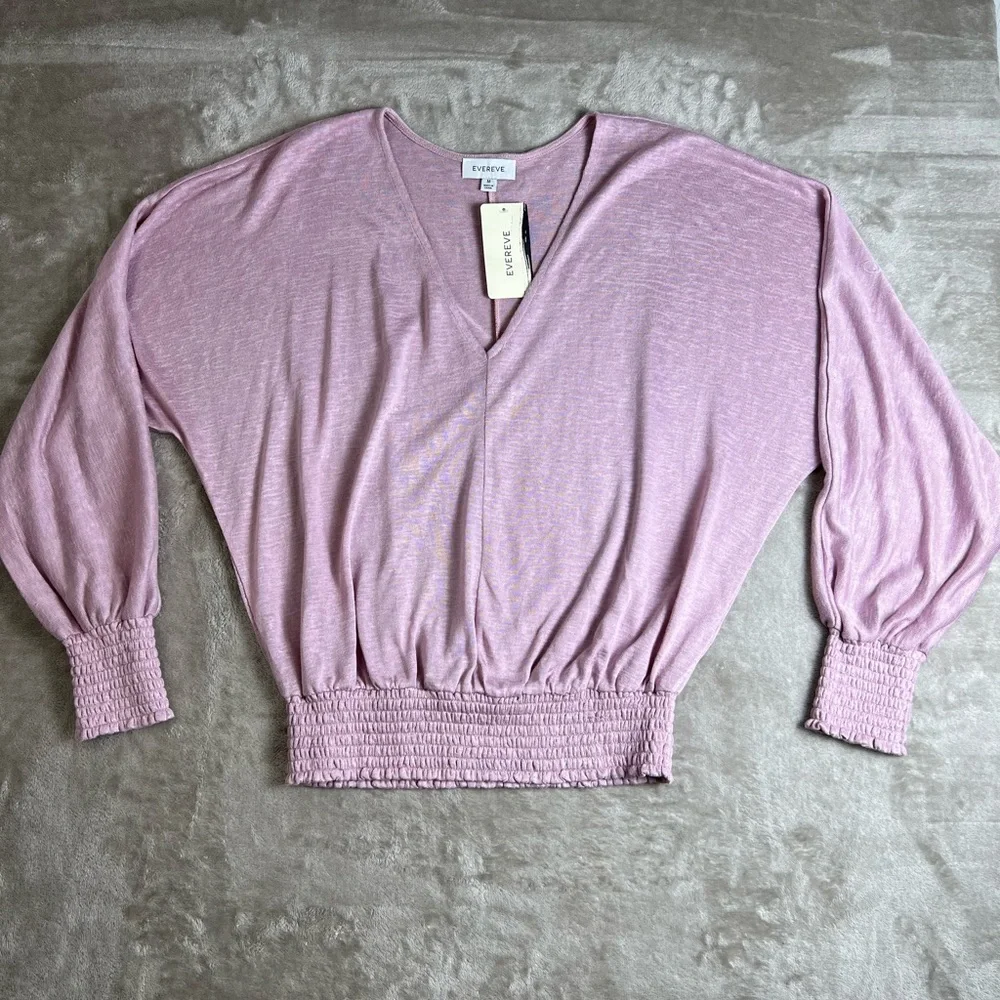 Evereve Dusty Rose V-Neck Smocked Hem Dolman Sleeve Top - Picture 1 of 10